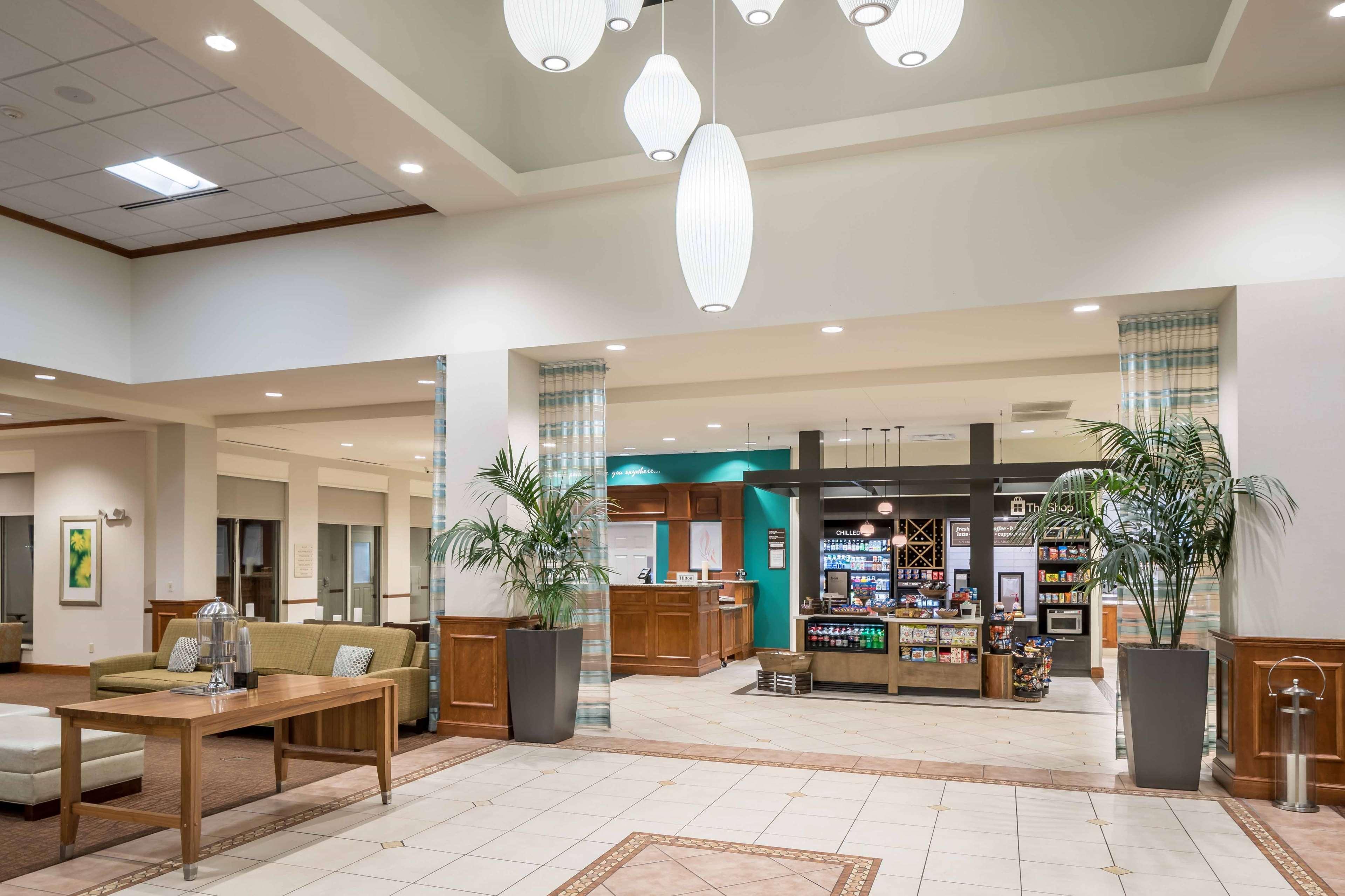 Hilton Garden Inn Lake Forest Mettawa Extérieur photo
