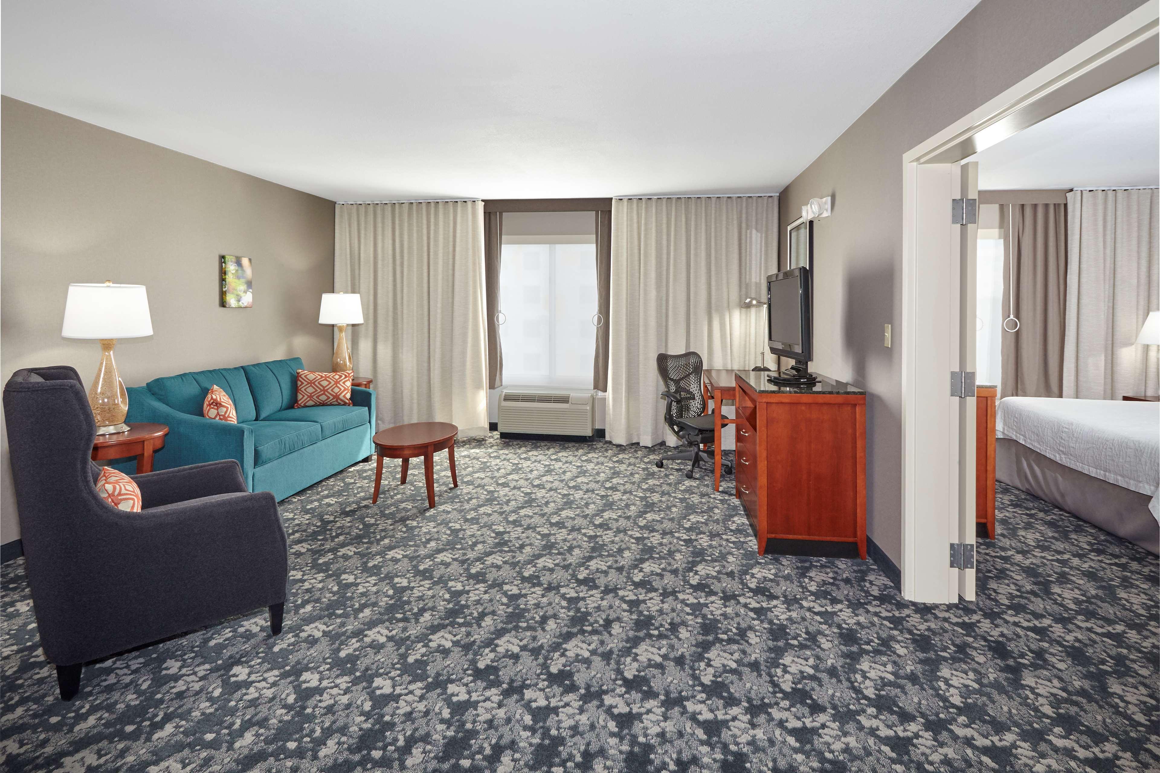 Hilton Garden Inn Lake Forest Mettawa Extérieur photo
