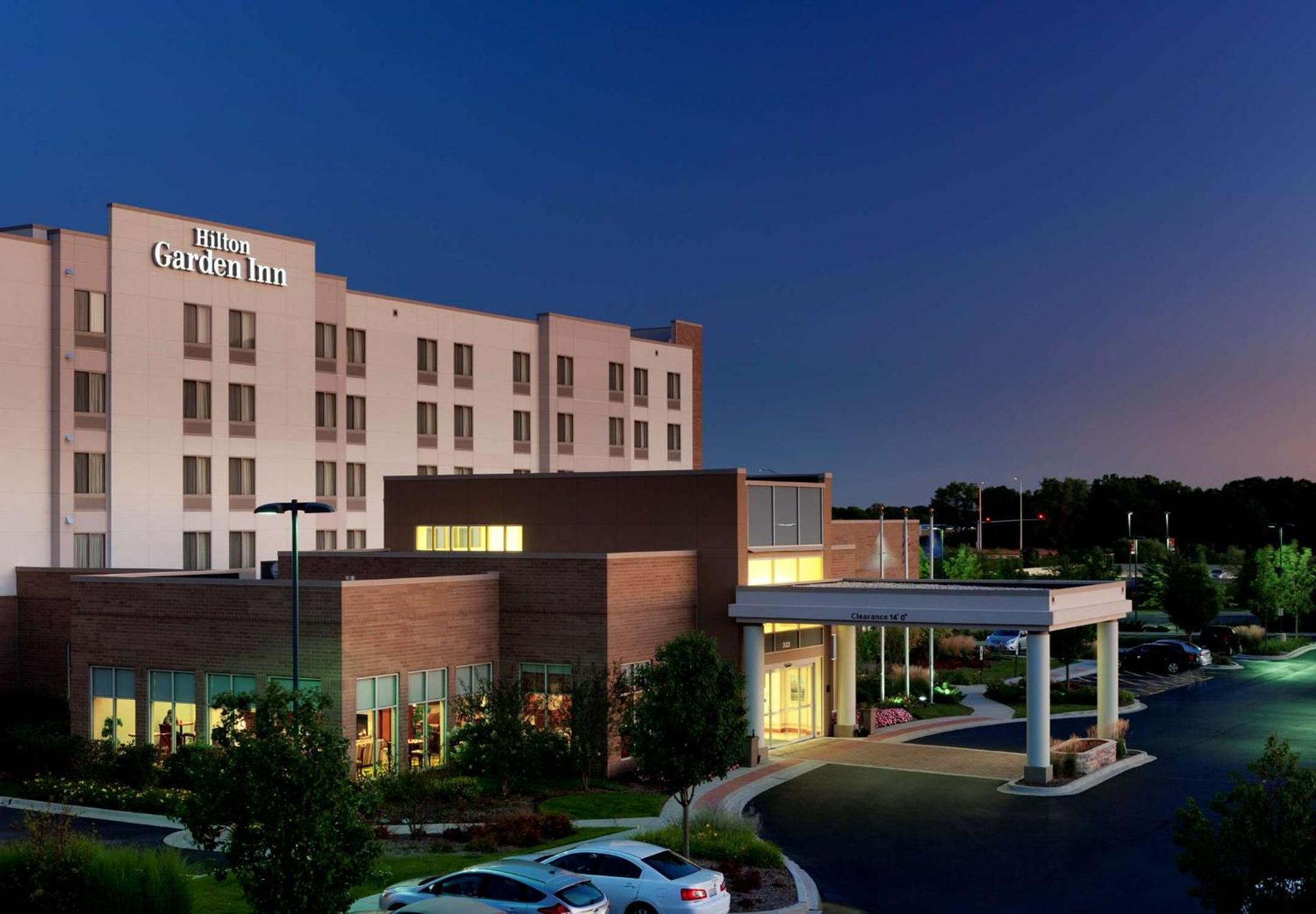 Hilton Garden Inn Lake Forest Mettawa Extérieur photo