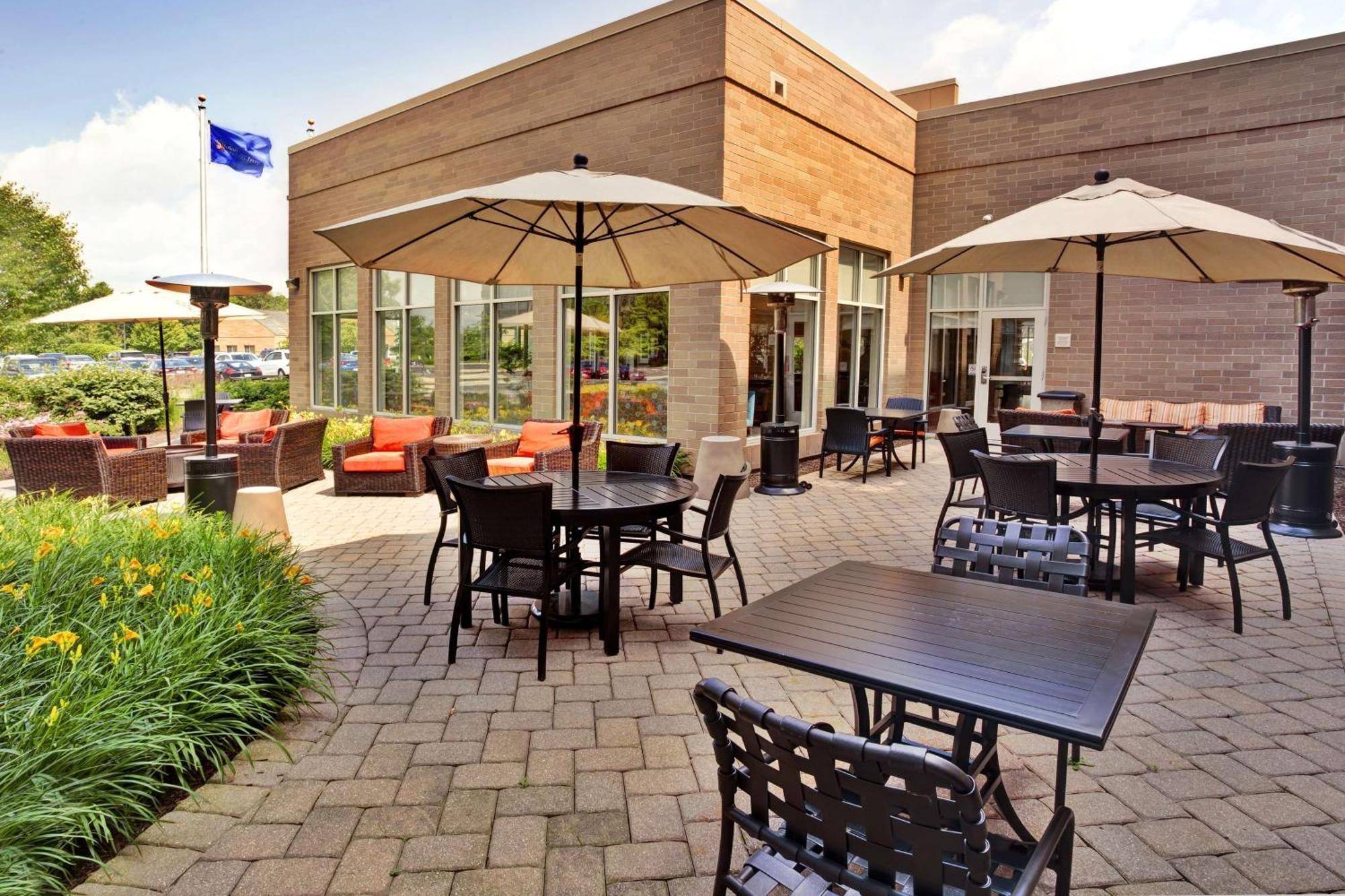 Hilton Garden Inn Lake Forest Mettawa Extérieur photo